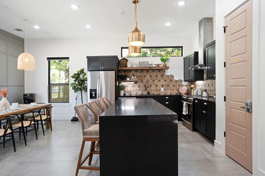 207 Lockwood Drive - Photo 10