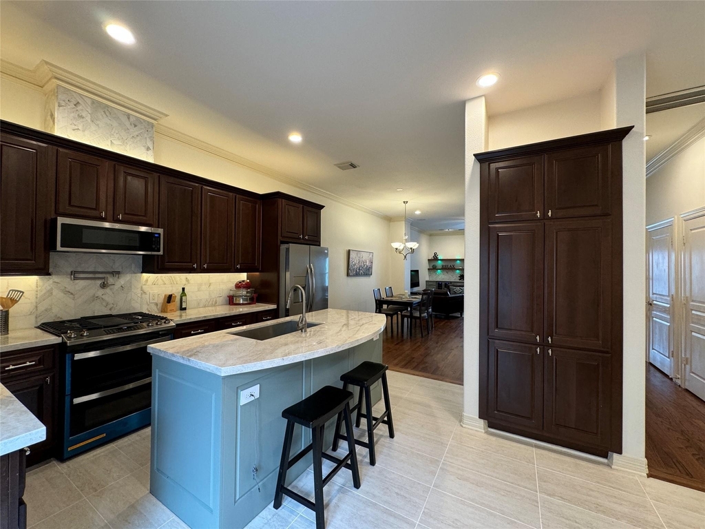 2540 Prospect Street - Photo 8
