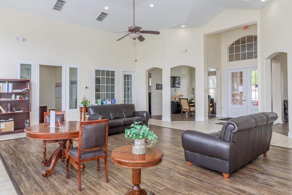 9257 Somerset Rd - Photo 4