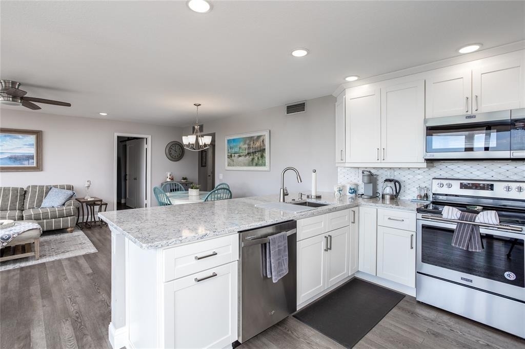 6210 Sun Boulevard - Photo 11