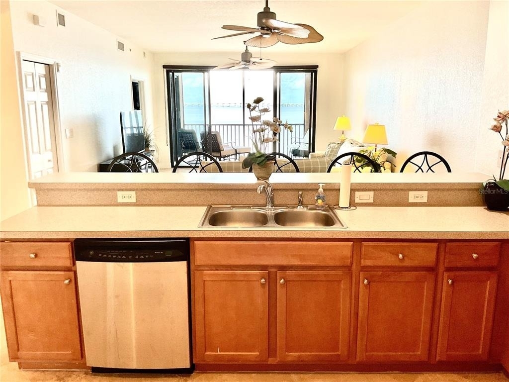 900 E Marion Avenue - Photo 24