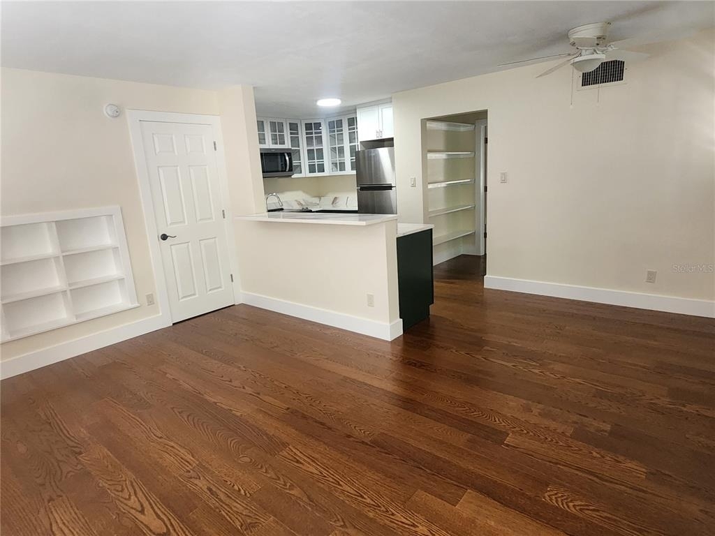 565 Golden Gate Point - Photo 3