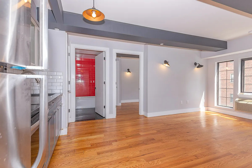 186 Lenox Road - Photo 4