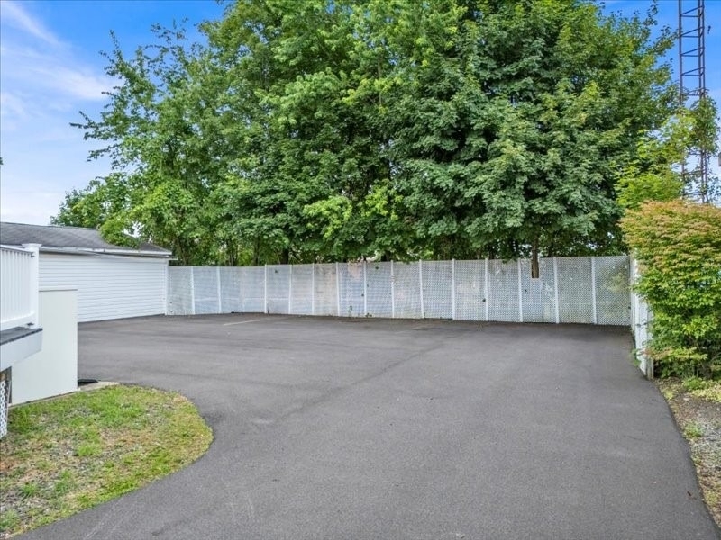 217 Jefferson Avenue - Photo 10