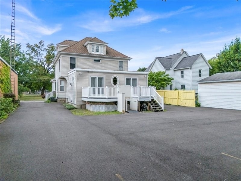 217 Jefferson Avenue - Photo 11