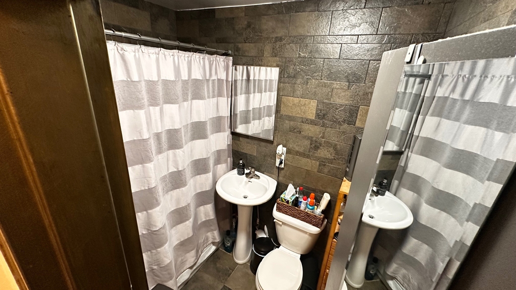 424 East 14th Street - Photo 13