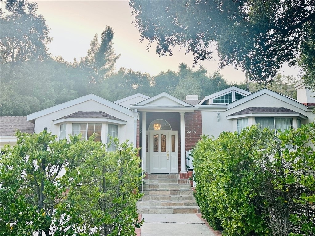 2255 E Chevy Chase Drive - Photo 0