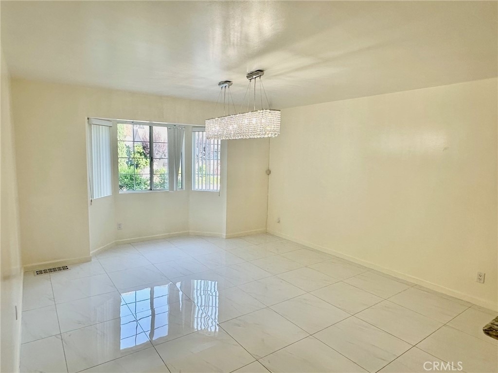 2255 E Chevy Chase Drive - Photo 9