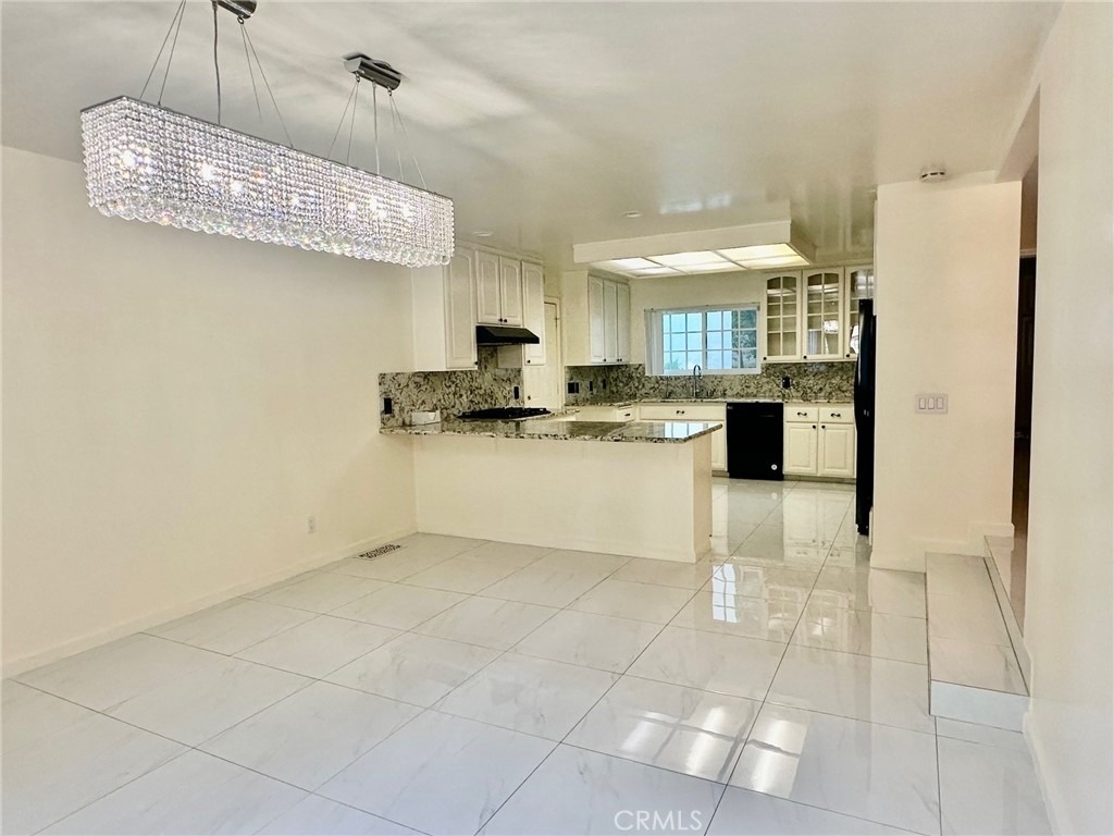 2255 E Chevy Chase Drive - Photo 7