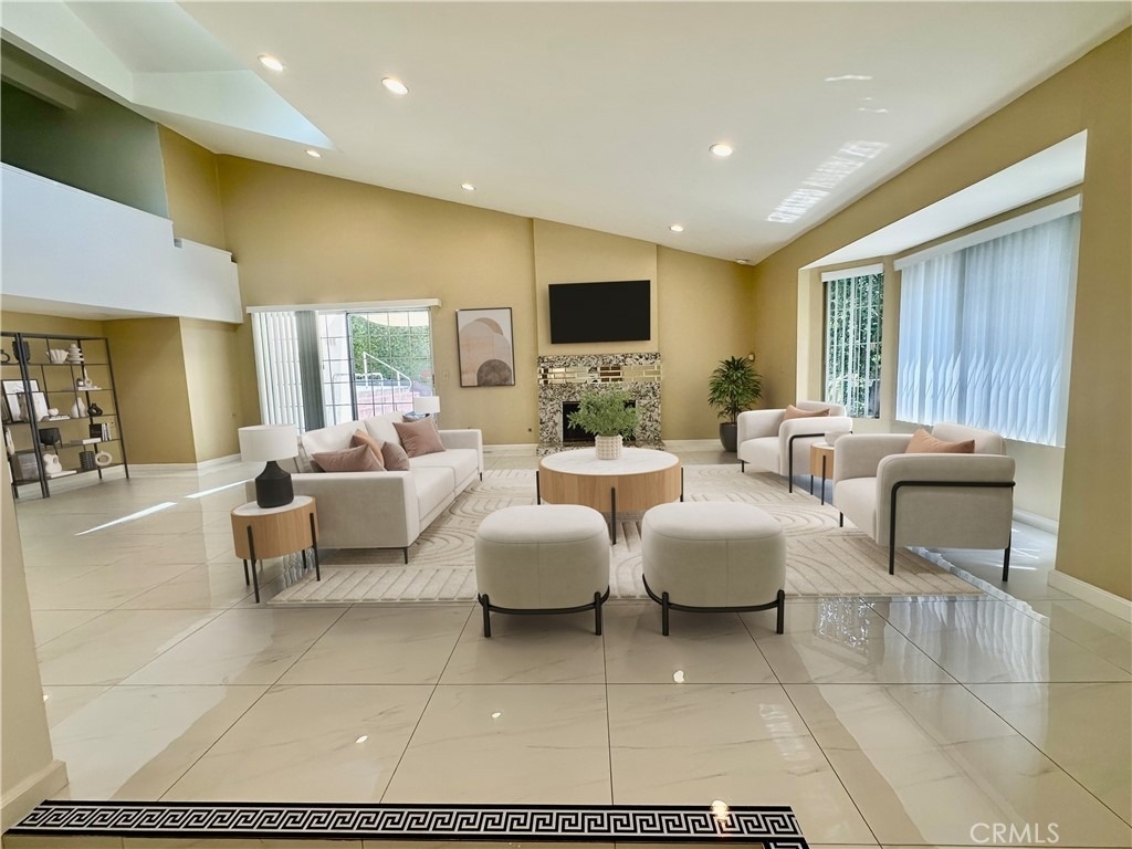 2255 E Chevy Chase Drive - Photo 30