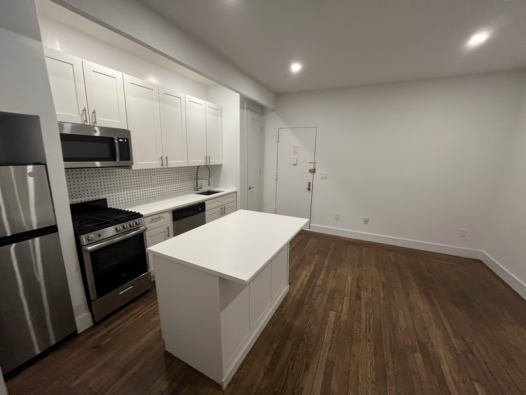 45 Tiemann Place - Photo 3