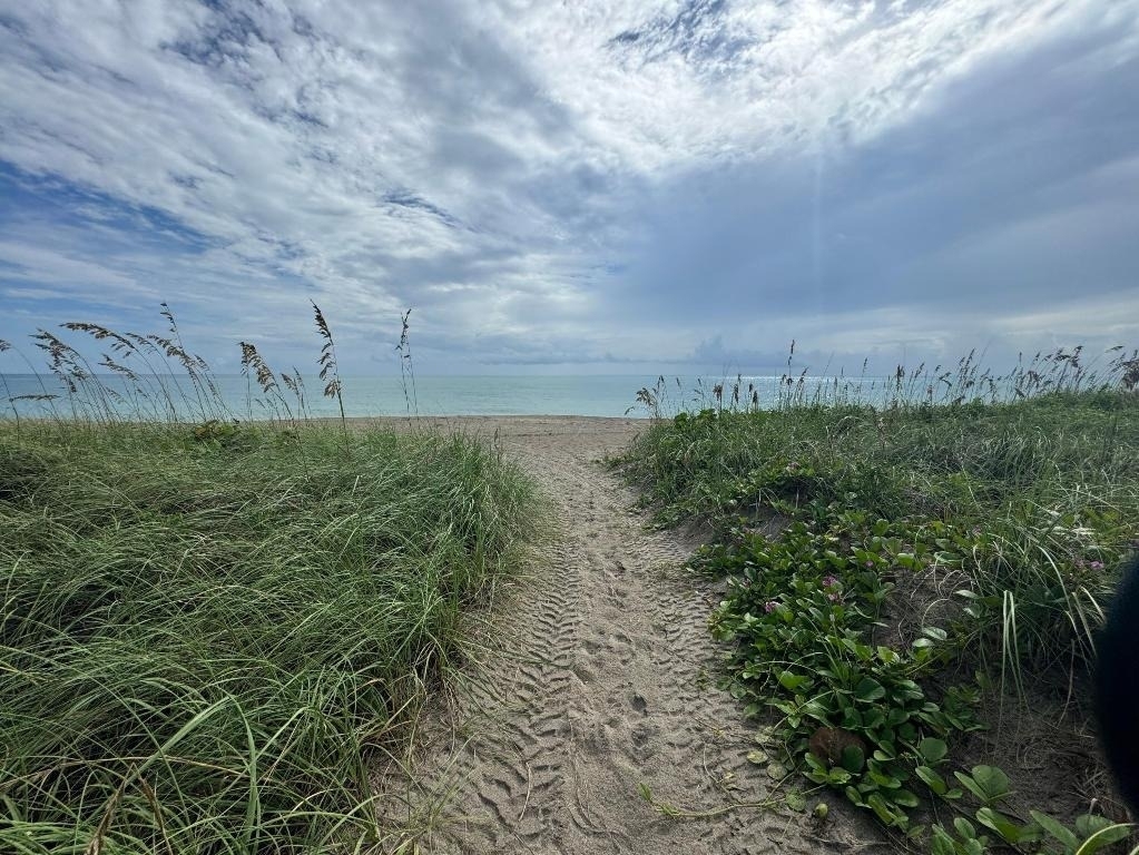 1115 S Ocean Drive - Photo 9