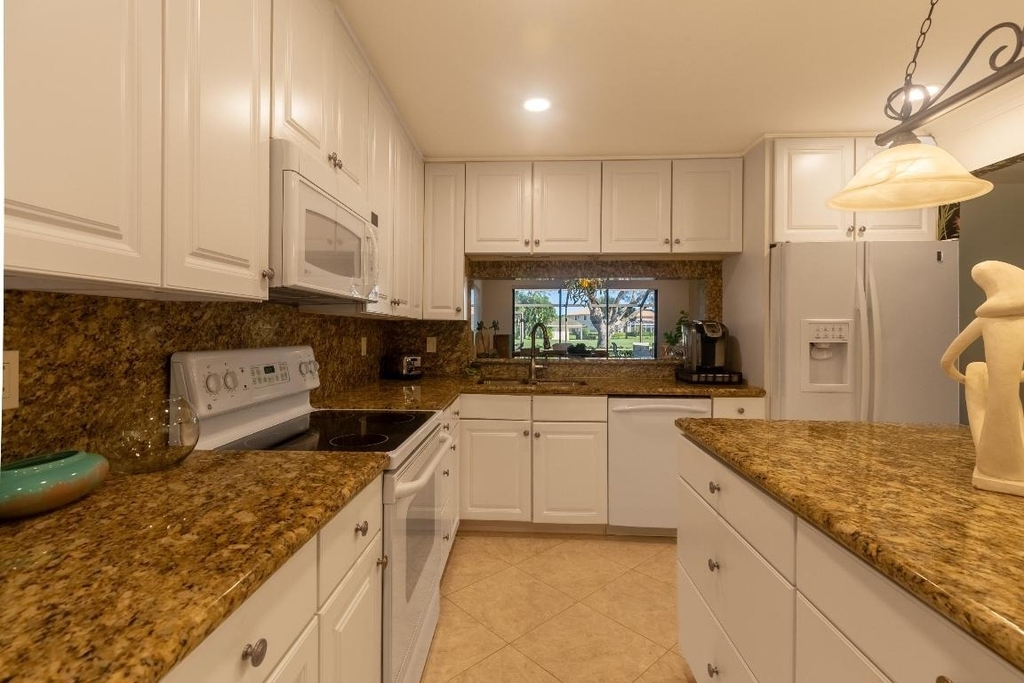 533 Prestwick Circle - Photo 13