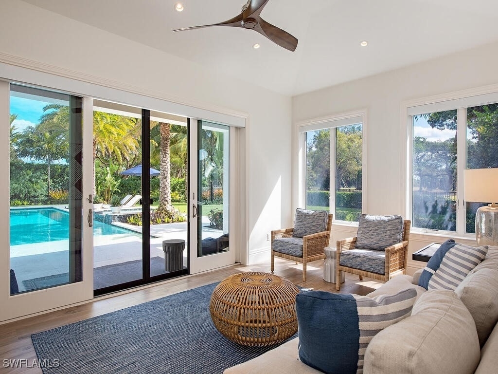 740 Banyan Boulevard - Photo 22