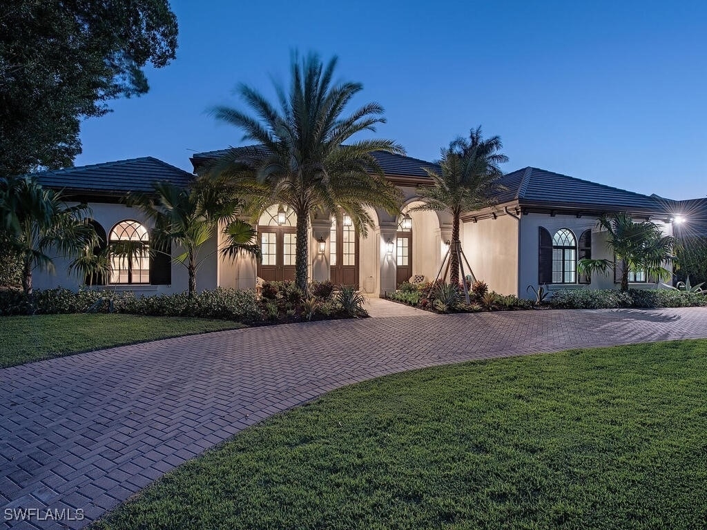 740 Banyan Boulevard - Photo 1