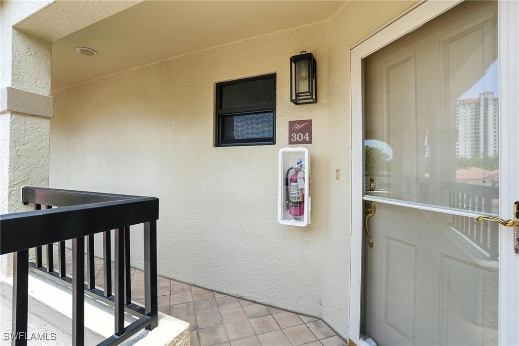 7032 Pelican Bay Boulevard - Photo 3