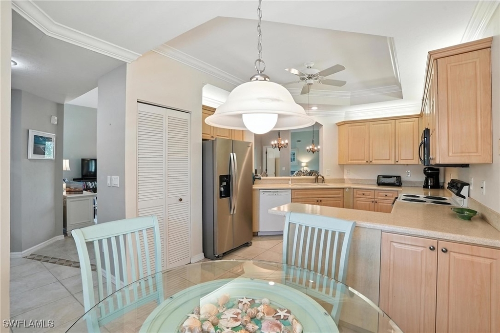 7032 Pelican Bay Boulevard - Photo 12