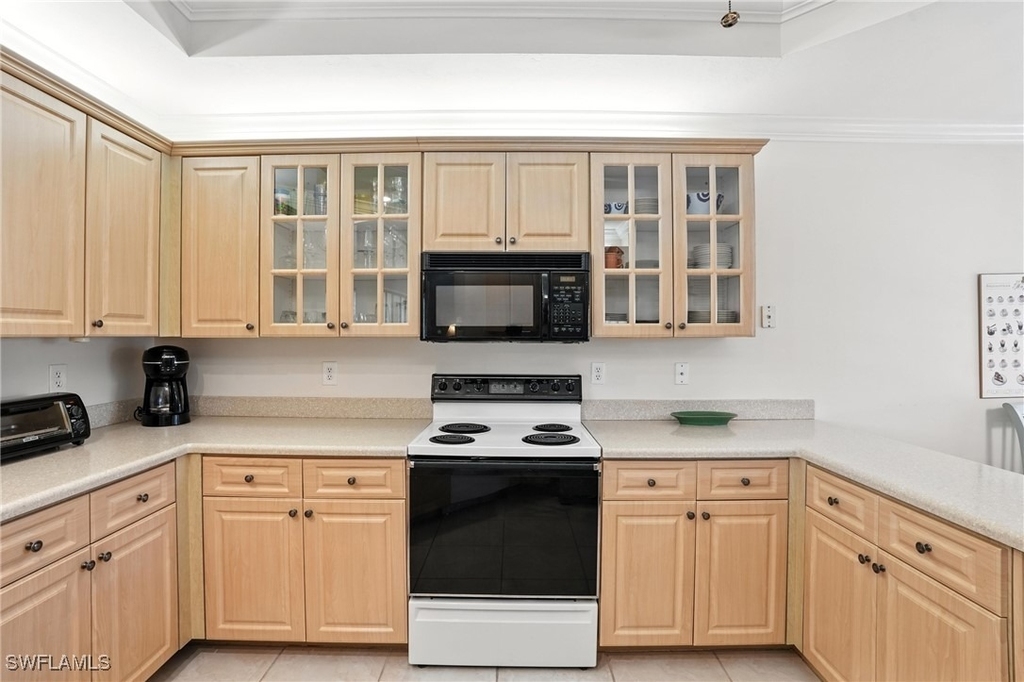 7032 Pelican Bay Boulevard - Photo 16