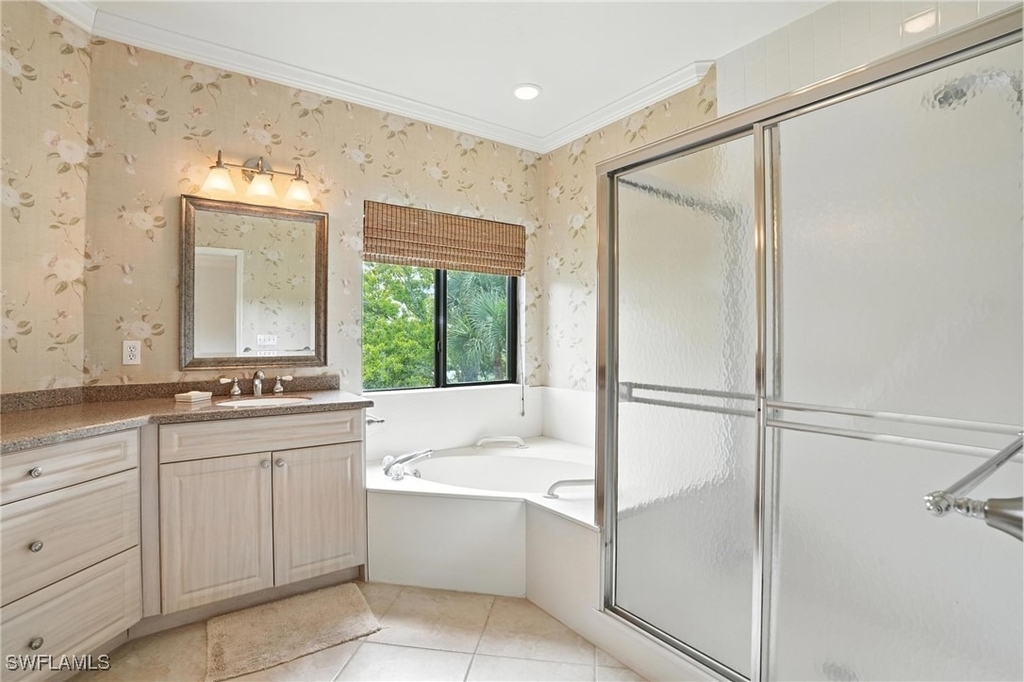 7032 Pelican Bay Boulevard - Photo 21
