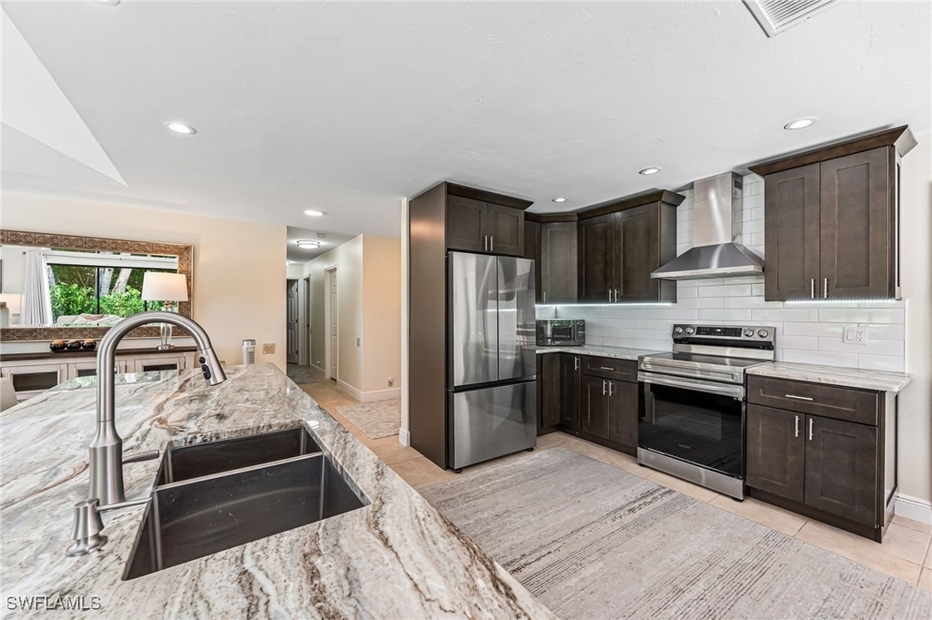 9908 White Sands Place - Photo 15