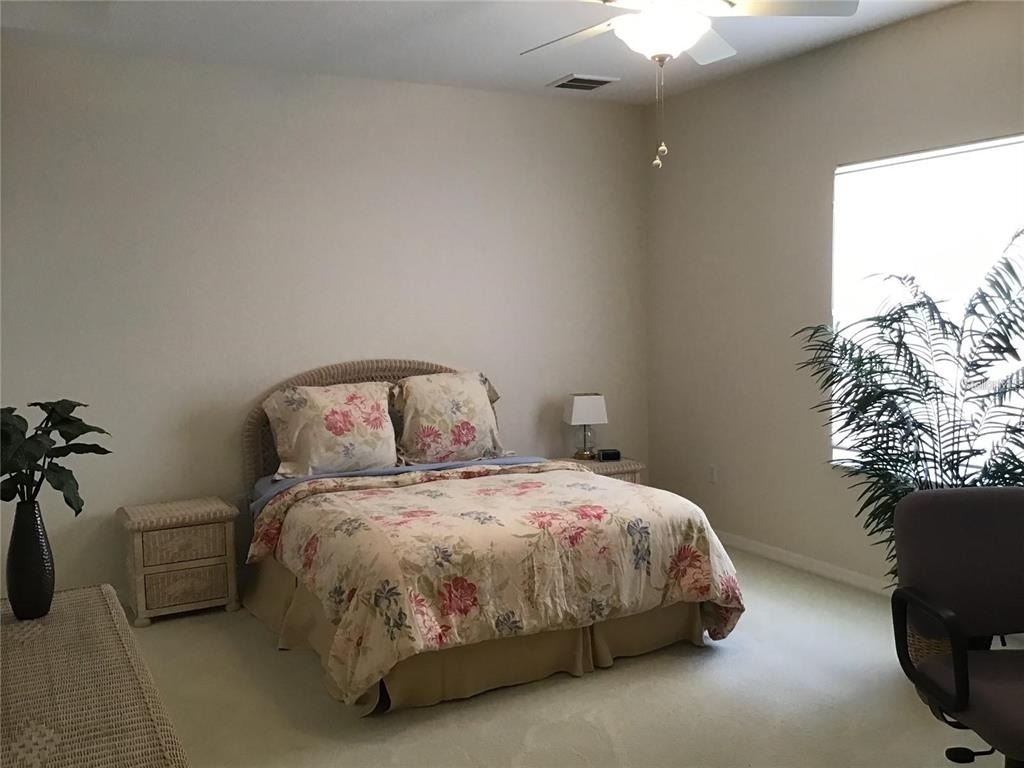 1292 W Hillsborough Boulevard - Photo 12