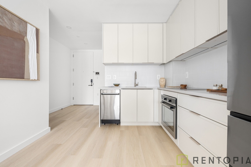 150 Lawrence Street - Photo 6