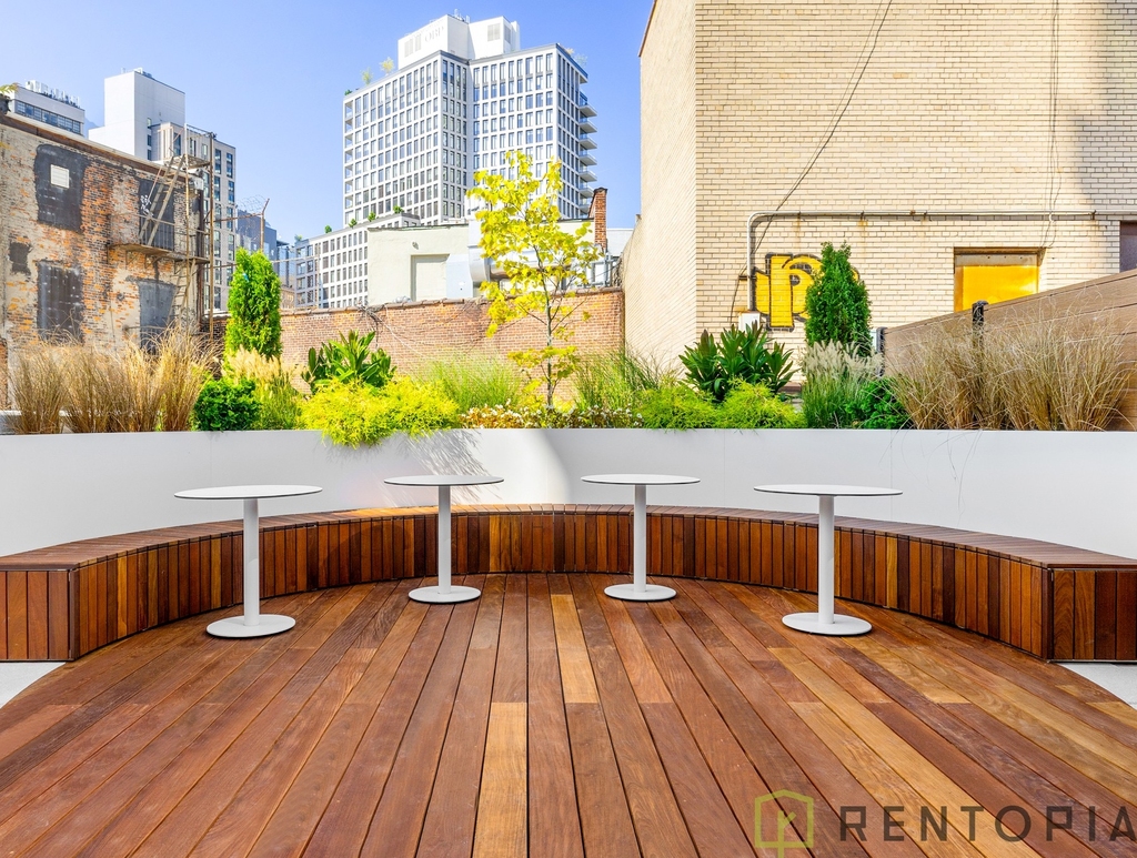150 Lawrence Street - Photo 15