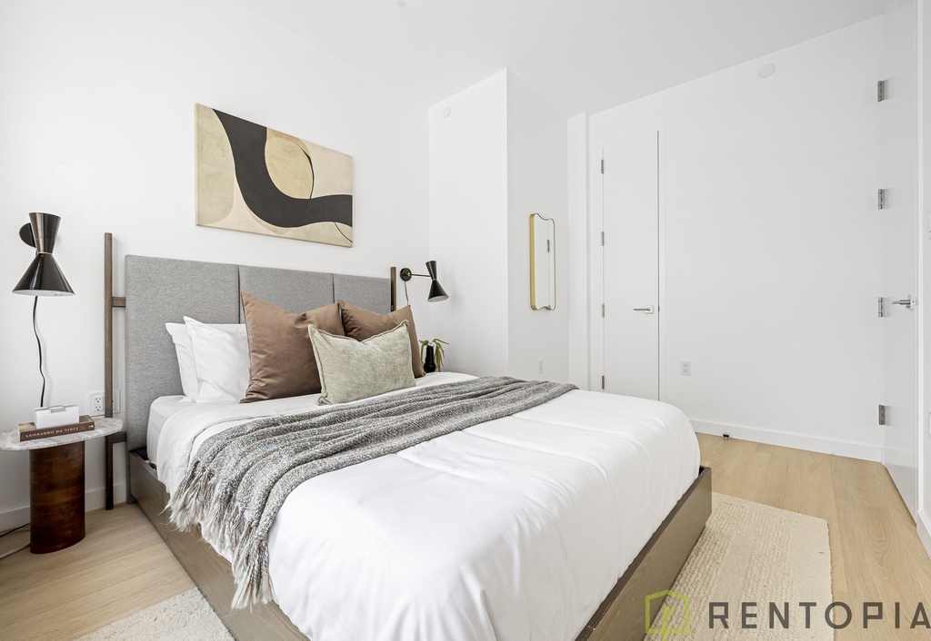 150 Lawrence Street - Photo 9