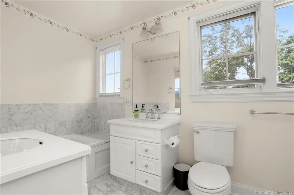 190 Main Street - Photo 12