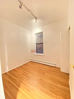 415 West 52nd Street - Photo 8