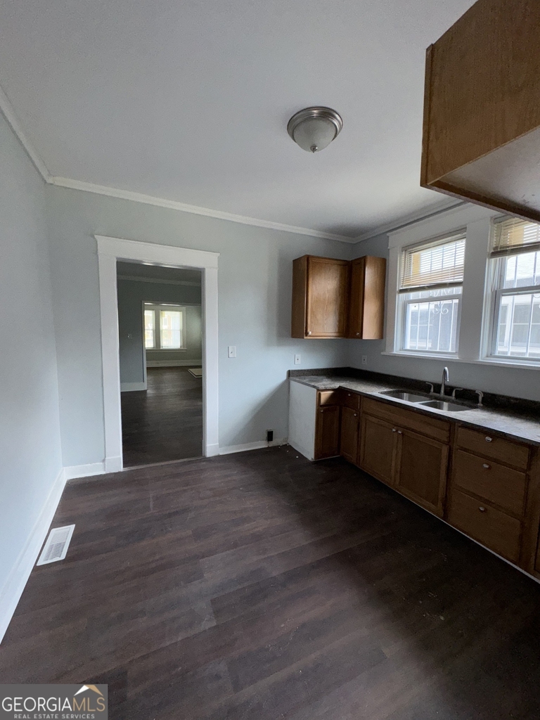 1462 Lucile Avenue Sw - Photo 7