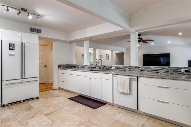 7350 Fieldgate Drive - Photo 11