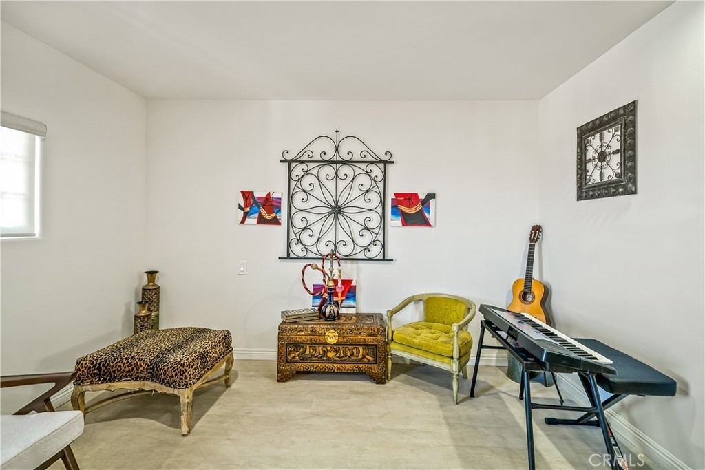 1101 N Maclay Avenue - Photo 35