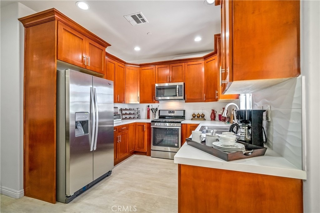 1101 N Maclay Avenue - Photo 10