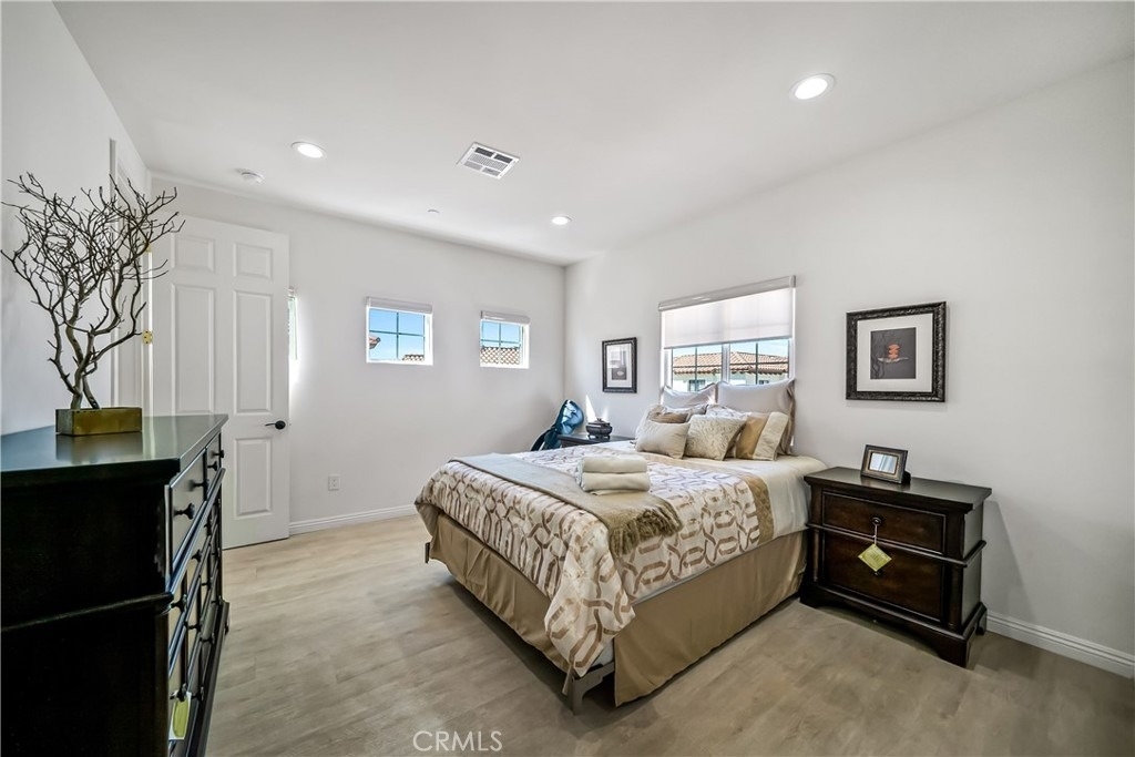 1101 N Maclay Avenue - Photo 20