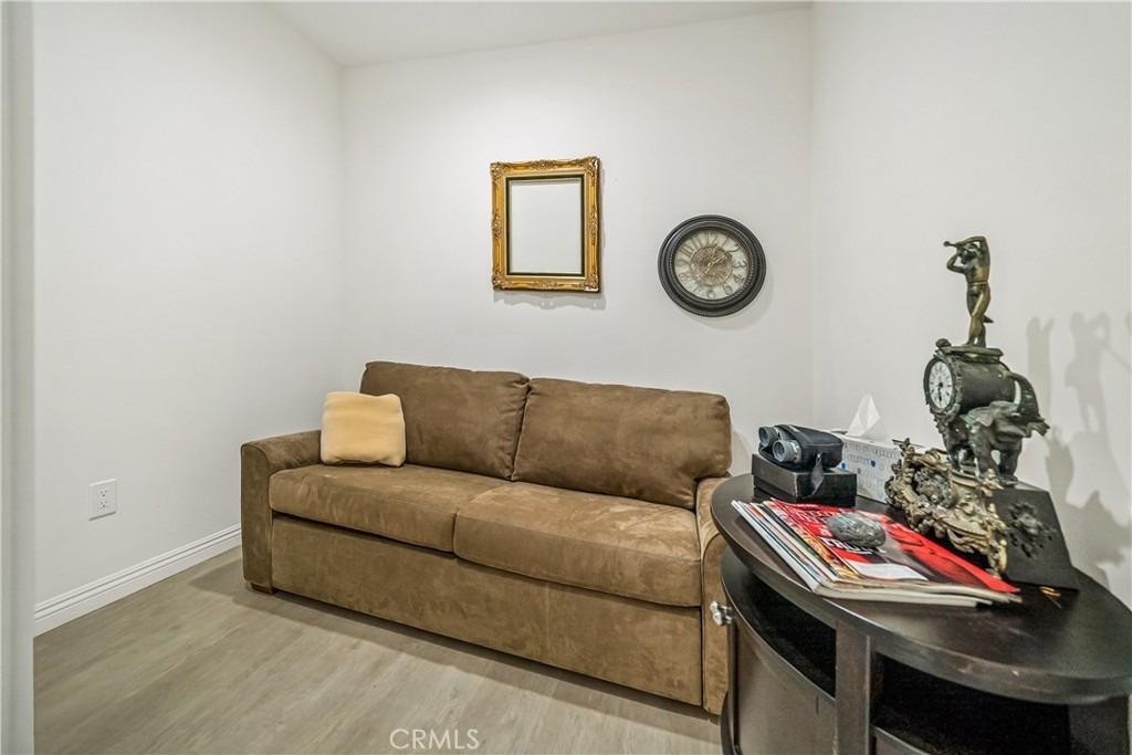 1101 N Maclay Avenue - Photo 15