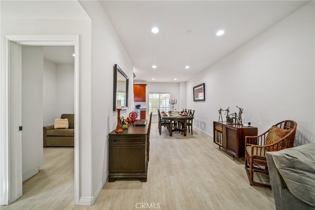 1101 N Maclay Avenue - Photo 3