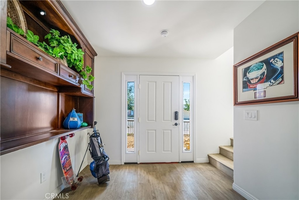 1101 N Maclay Avenue - Photo 0