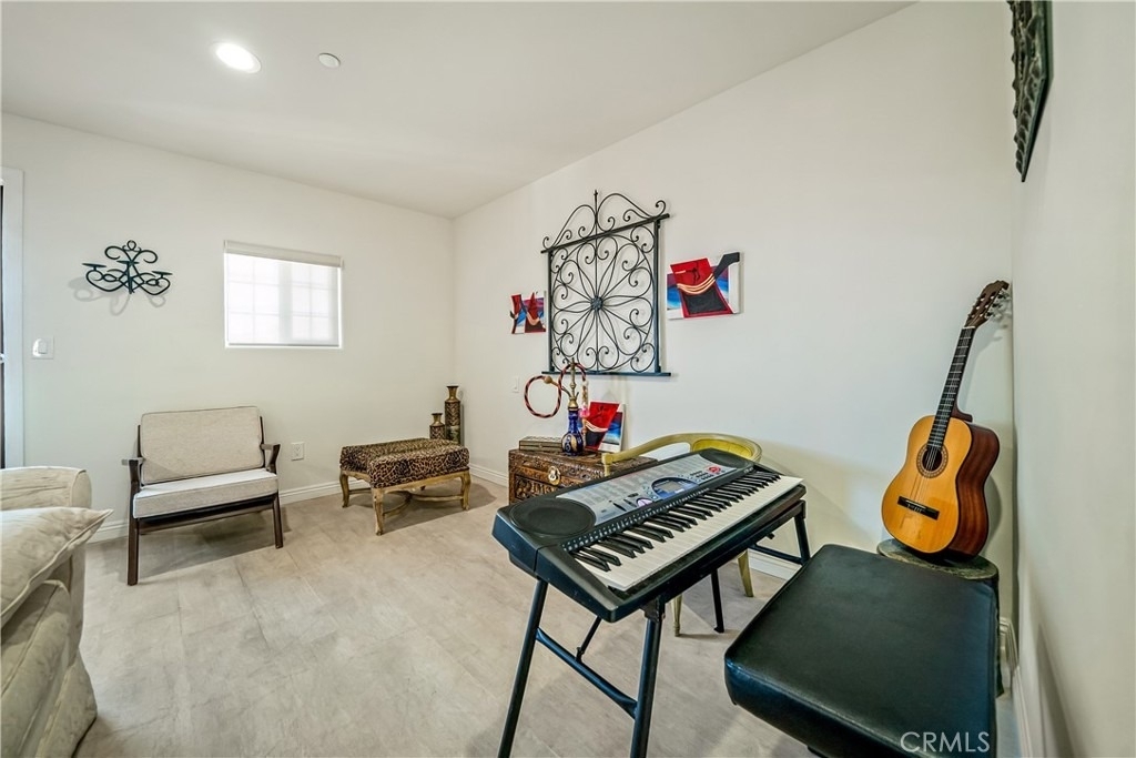 1101 N Maclay Avenue - Photo 34