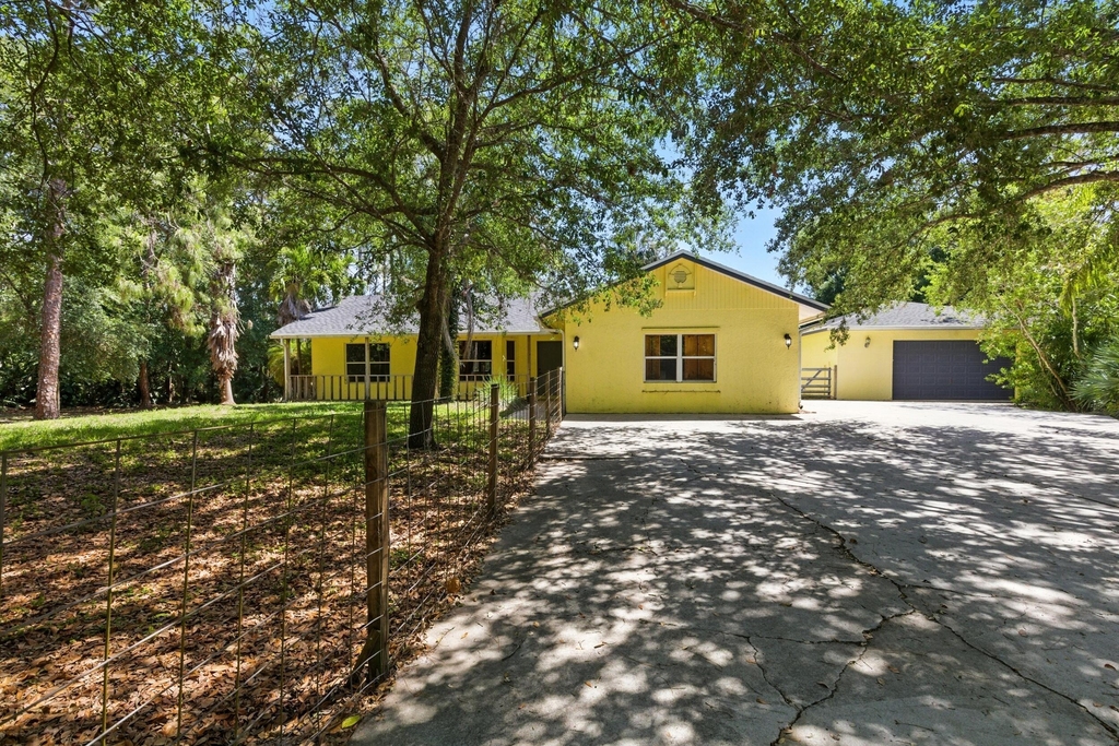14846 61st Court N - Photo 8