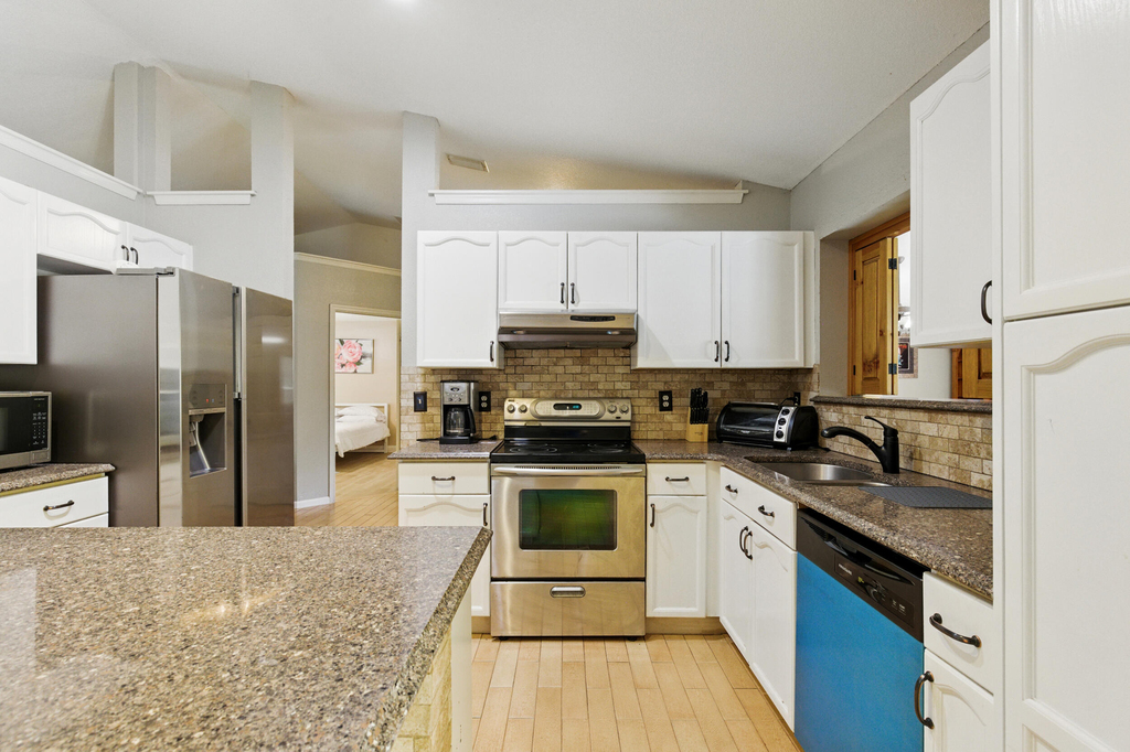 14846 61st Court N - Photo 1