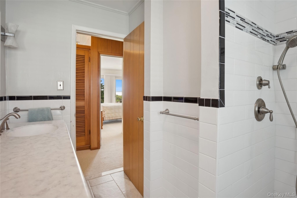 33 Beach Road - Photo 16
