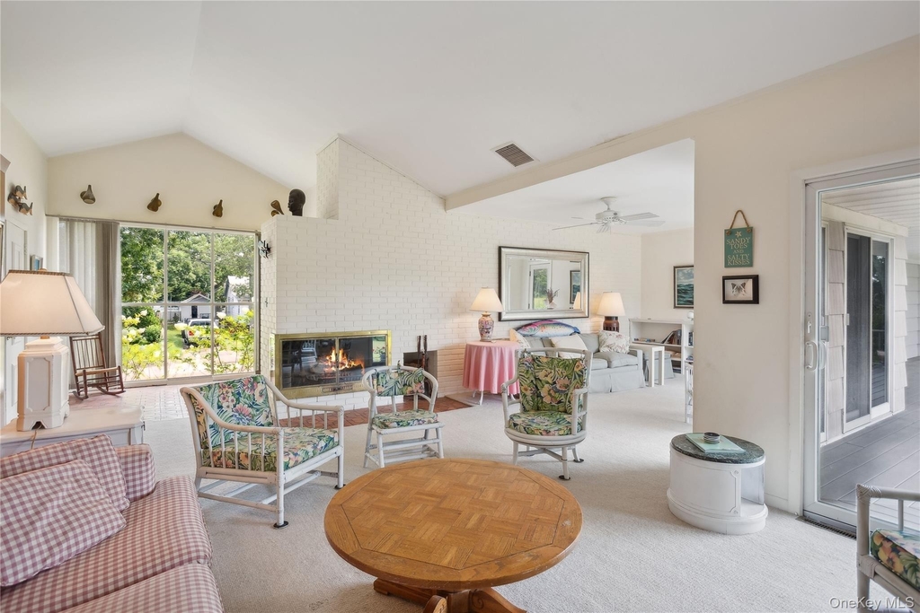 33 Beach Road - Photo 10