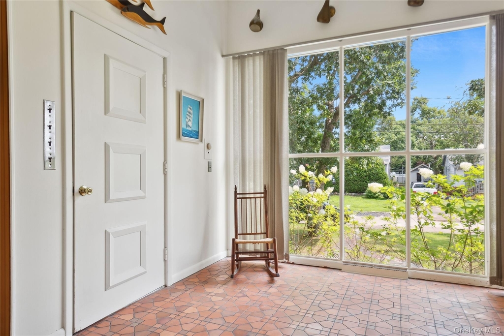 33 Beach Road - Photo 1
