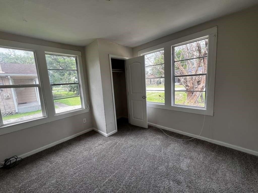 8606 Prairie View Drive - Photo 9