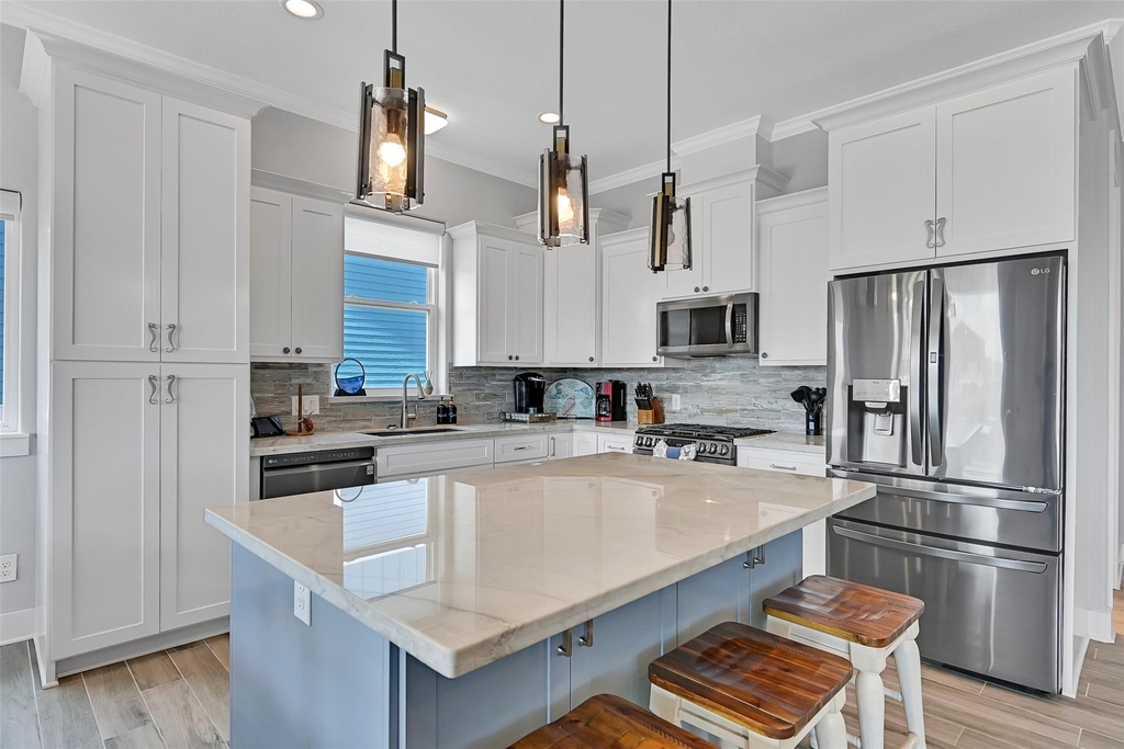 22915 Martes Street - Photo 6
