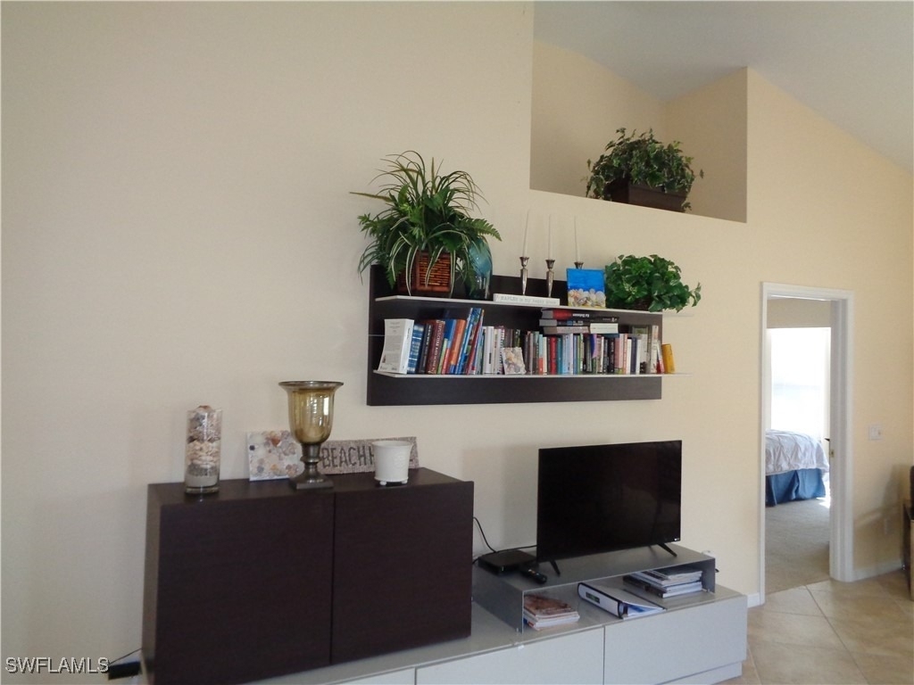 6115 Reserve Circle - Photo 4