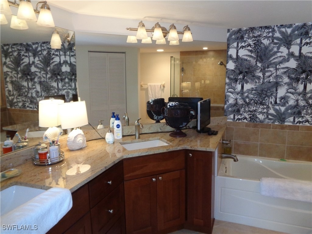 6270 Bellerive Avenue - Photo 24