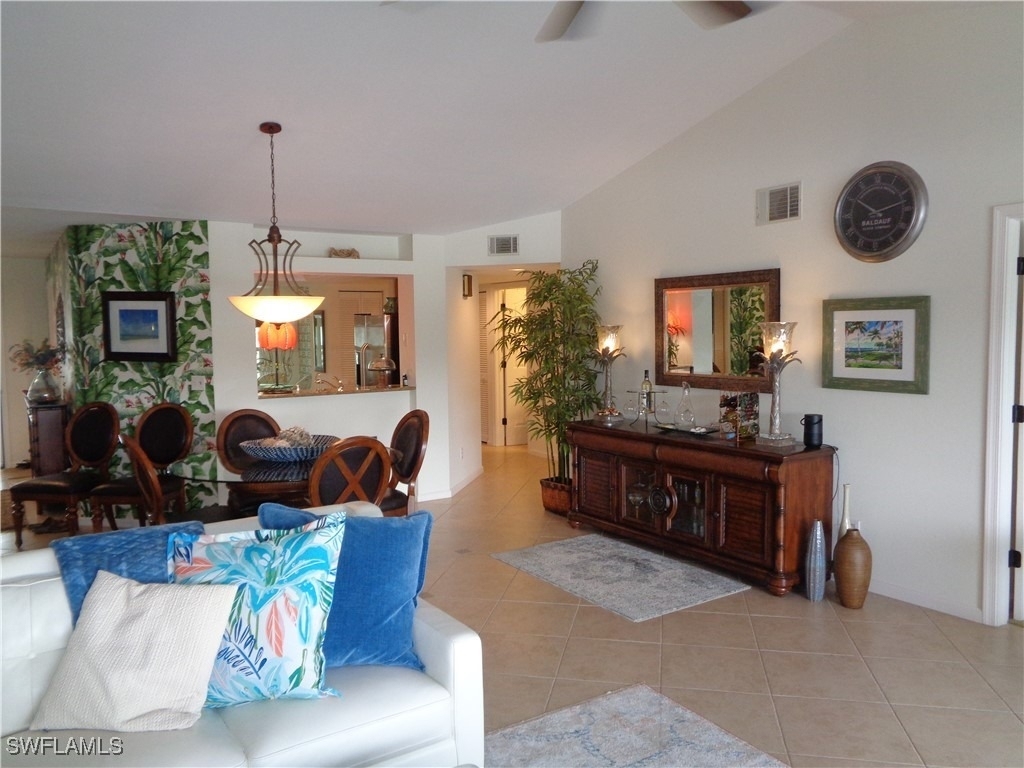 6270 Bellerive Avenue - Photo 8
