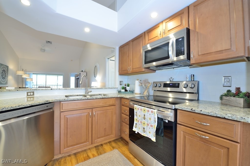 13050 Amberley Court - Photo 11
